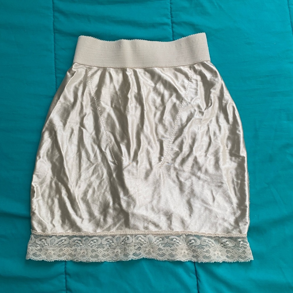 Vintage Cream Petite Slip Skirt with Lace Trim